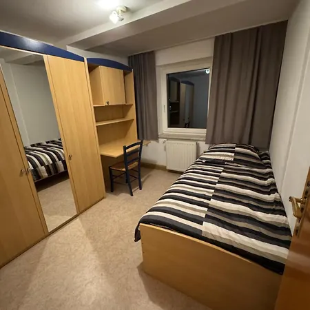 2-raum Zentrumsnah Апартаменты *